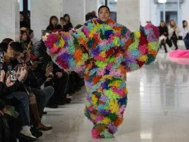 Dolce & Gabbana gives graceful close to Milan Fashion Week