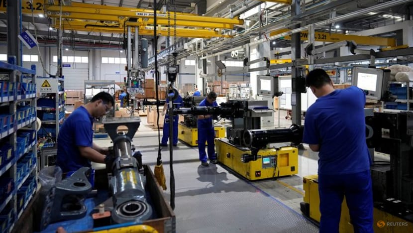 China's factory activity contracts unexpectedly in July as COVID-19 flares up China's factory activity contracts unexpectedly in July as COVID-19 flares up
