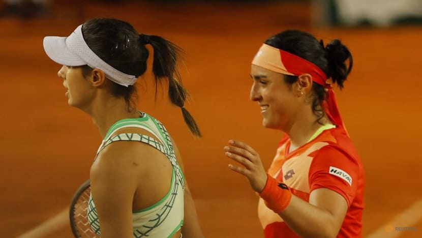 Jabeur overcomes slow start to reach French Open fourth round