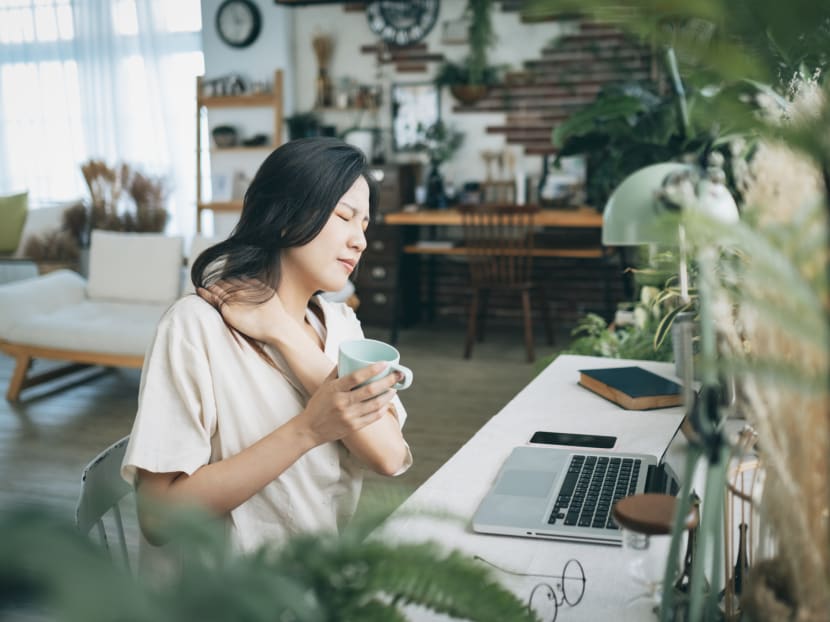 Back pain in women: How chiropractic, osteopathy or physiotherapy can help Back pain in women: How chiropractic, osteopathy or physiotherapy can help
