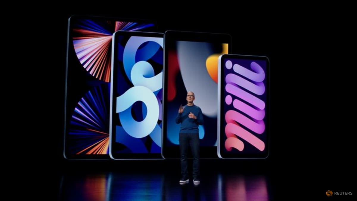 Apple S New Iphone 13 Launches In Singapore On Sep 24 Touts Faster 5g And Sharper Cameras Cna Lifestyle