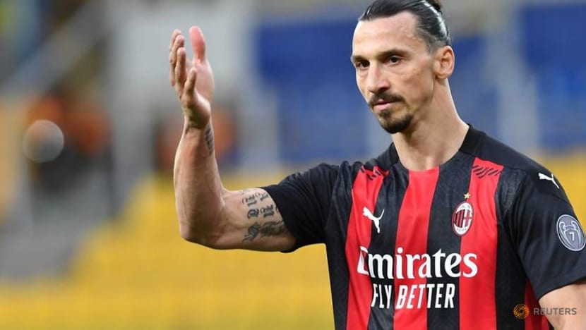 Ibrahimovic agrees contract extension with AC Milan Ibrahimovic agrees contract extension with AC Milan