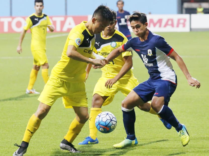 Singapore and Tampines Rovers midfielder Hafiz Abu Sujad (in blue) has the blessings from his club to move to Thailand. TODAY File Photo