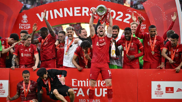 英格兰足总杯：红军点球战胜蓝狮 时隔16年再夺冠