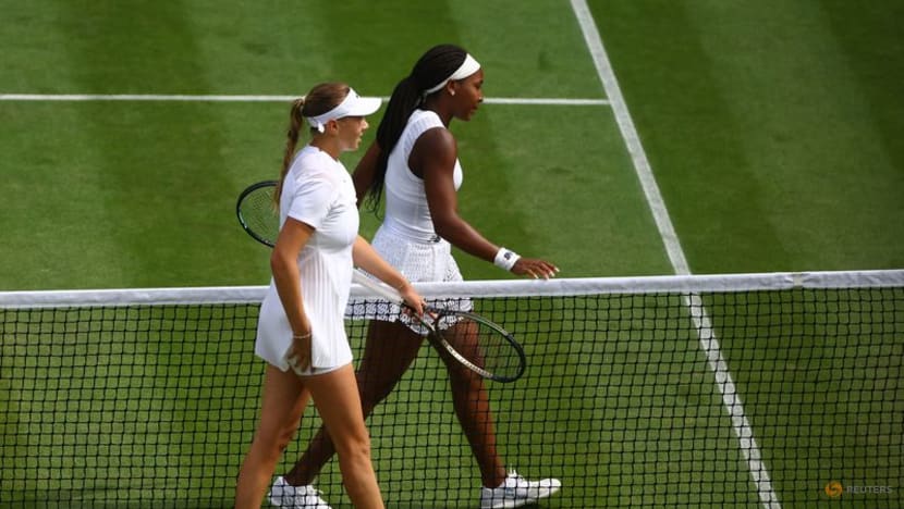 Gauff suffers earliest Wimbledon exit after defeat by Anisimova Gauff suffers earliest Wimbledon exit after defeat by Anisimova