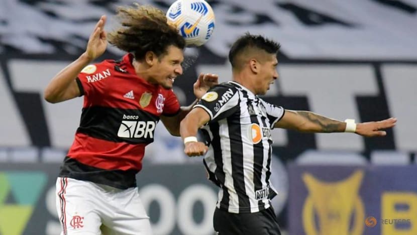 Soccer-Savarino scores twice as Atletico Mineiro defeat champions 2-1 Soccer-Savarino scores twice as Atletico Mineiro defeat champions 2-1
