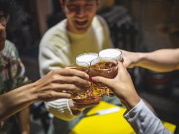 Been wanting to cut back on drinking alcohol? Try mindful drinking