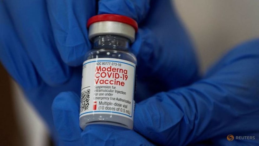 US may cut some Moderna COVID-19 vaccine doses in half to speed up rollout, official says US may cut some Moderna COVID-19 vaccine doses in half to speed up rollout, official says