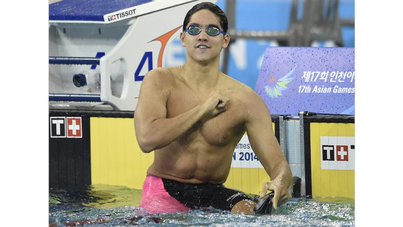 Schooling tops Phelps in 100m fly