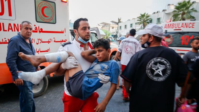 Israeli aircraft strike Hamas sites in Gaza after border clashes Israeli aircraft strike Hamas sites in Gaza after border clashes