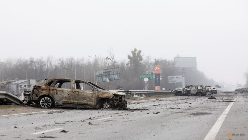 Ukraine says 410 bodies found near Kyiv, witnesses traumatised