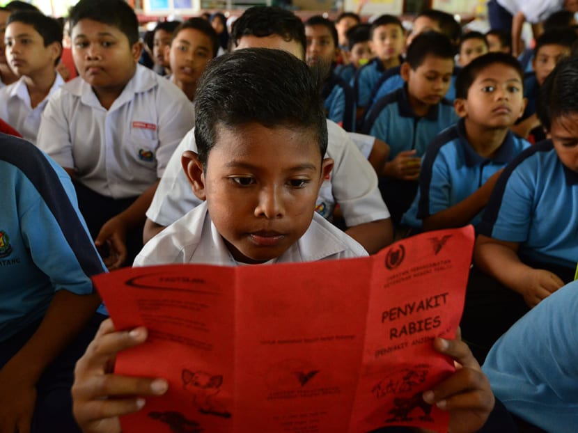 If Malaysia aims to become a high-income nation by 2020, the government must start making English a compulsory pass from primary school, manufacturers say. Photo: The Malaysian Insider