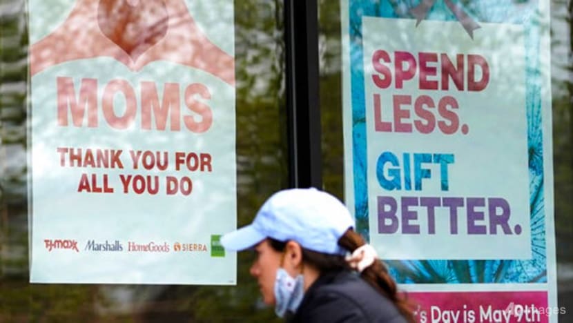 Tearful reunions mark second Mother's Day under COVID-19 pandemic Tearful reunions mark second Mother's Day under COVID-19 pandemic