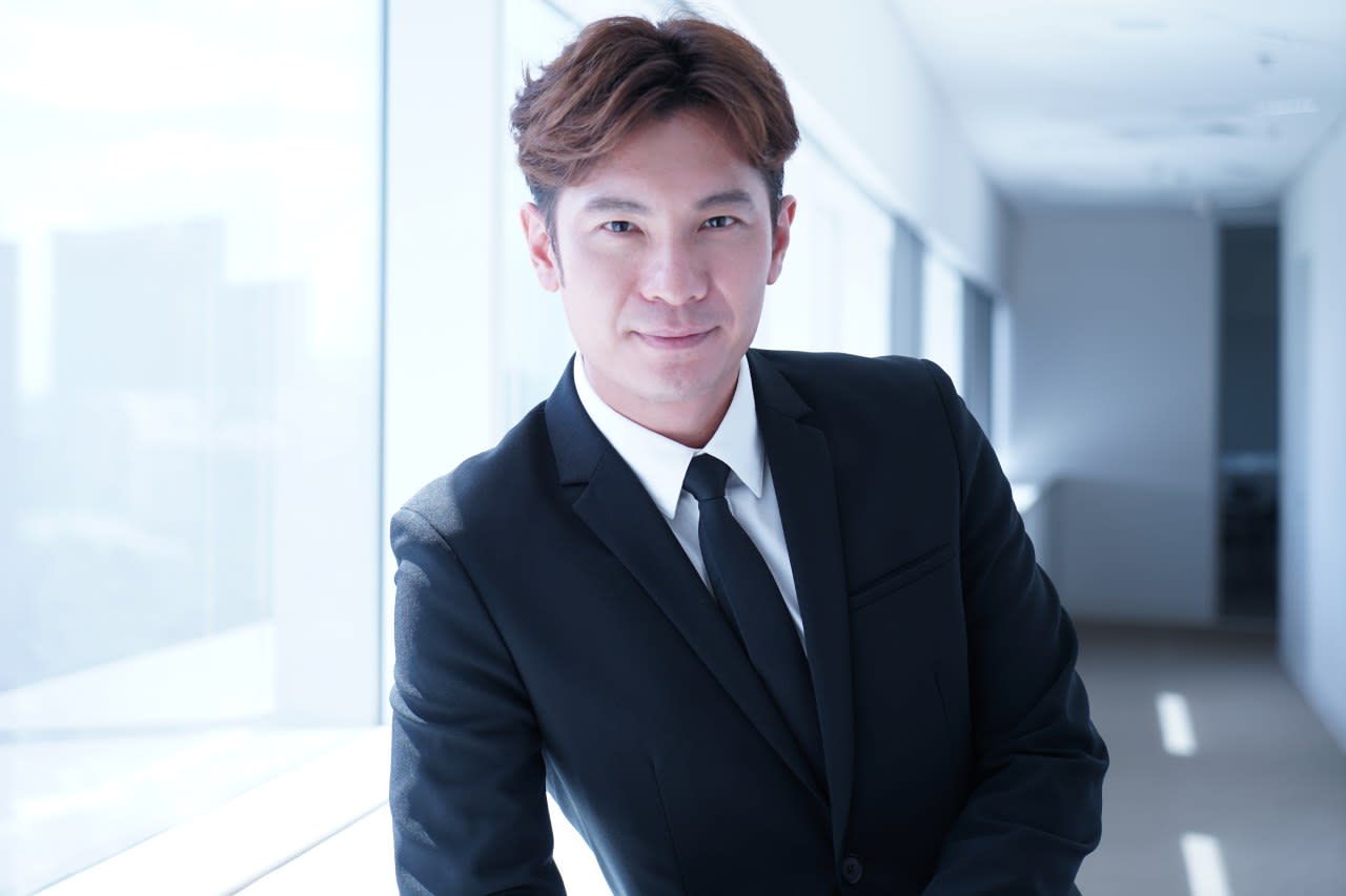 Shaun Chen Wants Another Kid But Says It's "Not Easy" Shaun Chen Wants Another Kid But Says It's "Not Easy"