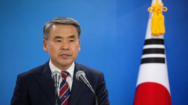 韩防长：不会推动韩美日结为三国军事同盟