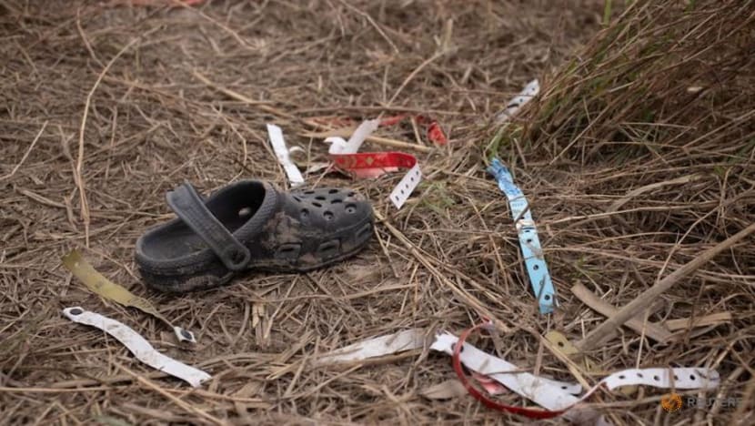 Colour-coded passage: Why smugglers are tagging US-bound migrants with wristbands Colour-coded passage: Why smugglers are tagging US-bound migrants with wristbands