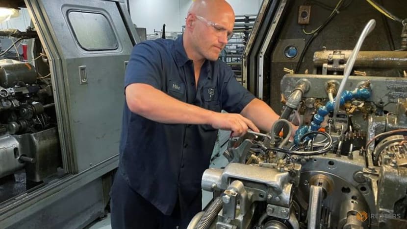 The robot apocalypse is hard to find in America's small and mid-sized factories The robot apocalypse is hard to find in America's small and mid-sized factories