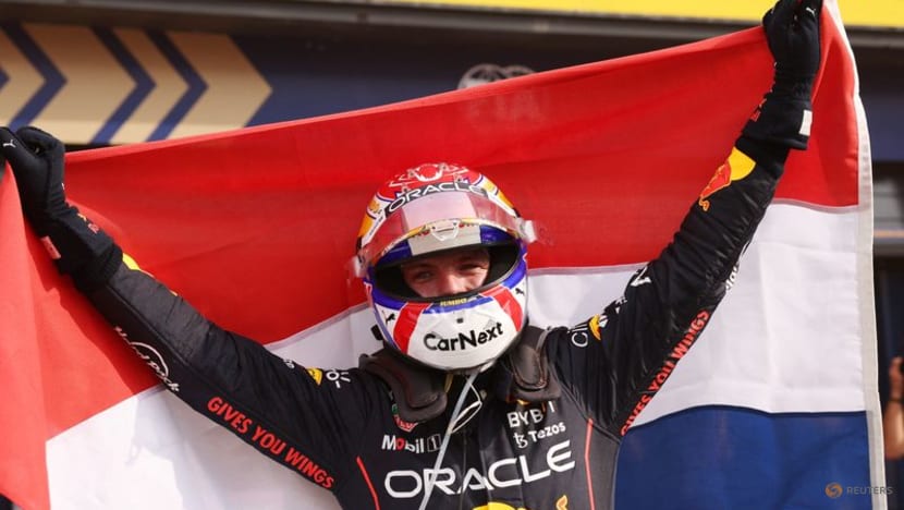 Verstappen continues winning streak in home Dutch GP Verstappen continues winning streak in home Dutch GP