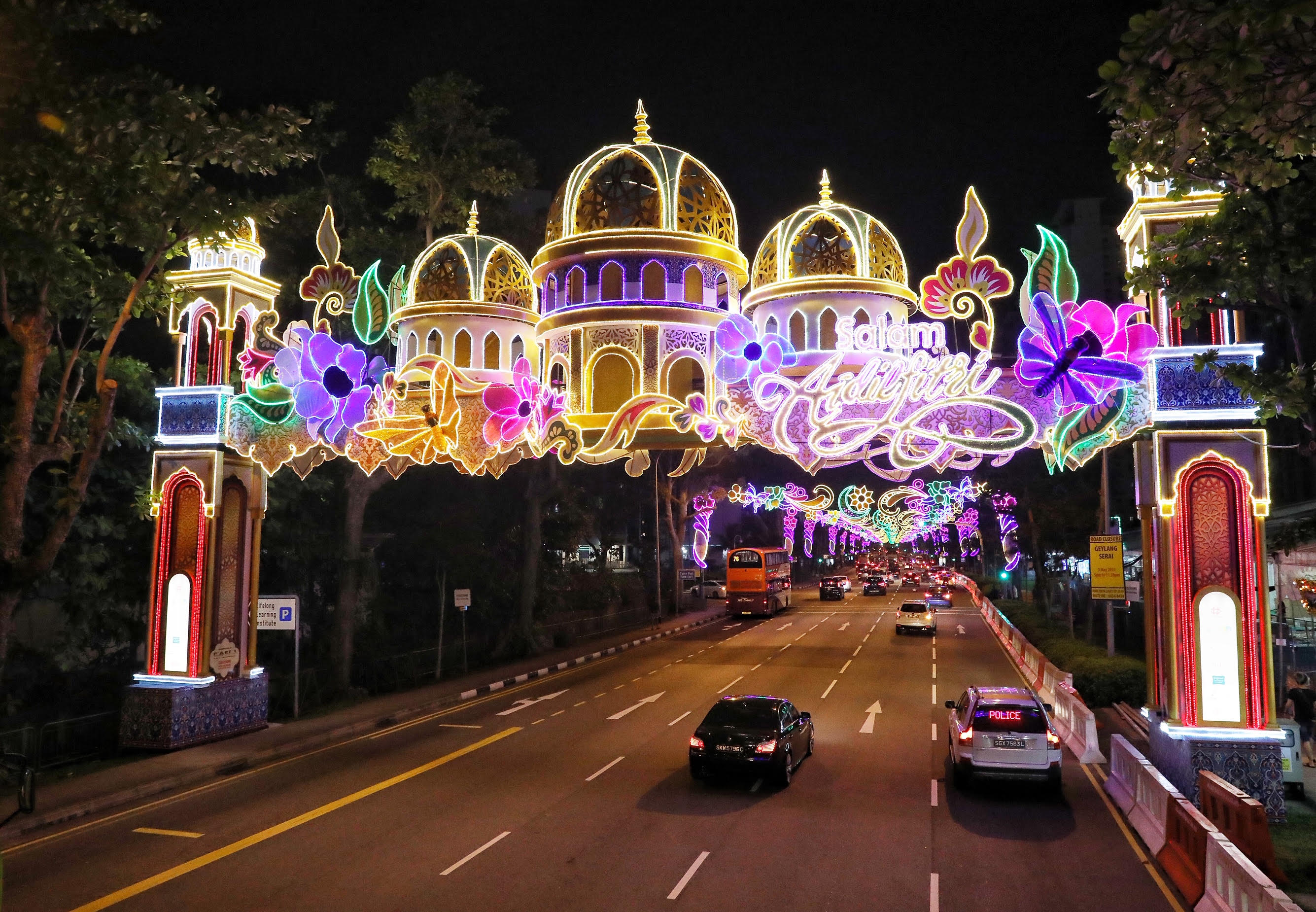 'Crescent moon not visible': Mufti clarifies why Singapore Muslim community celebrates Hari Raya Puasa on May 3 'Crescent moon not visible': Mufti clarifies why Singapore Muslim community celebrates Hari Raya Puasa on May 3
