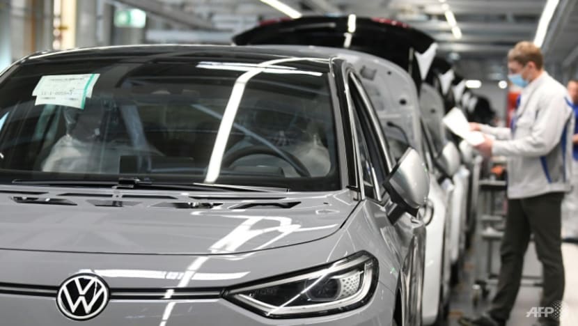 Volkswagen reins in production due to ongoing chip shortage Volkswagen reins in production due to ongoing chip shortage