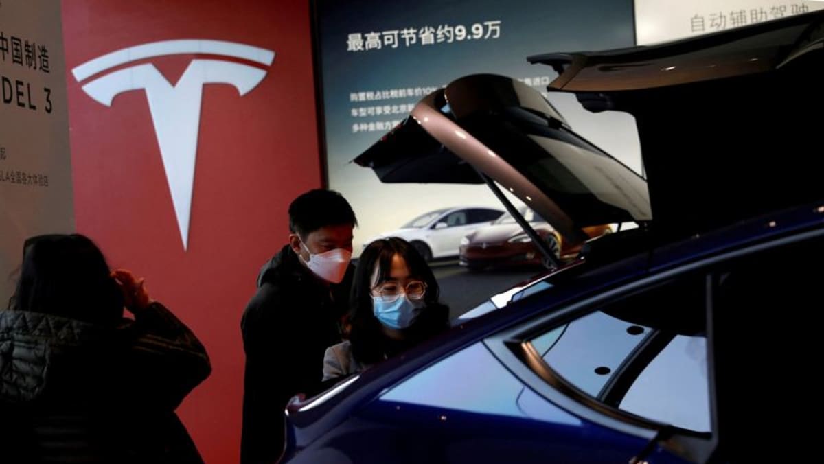 Tesla memangkas rencana produksi untuk pabrik Shanghai untuk bulan Desember: Laporan