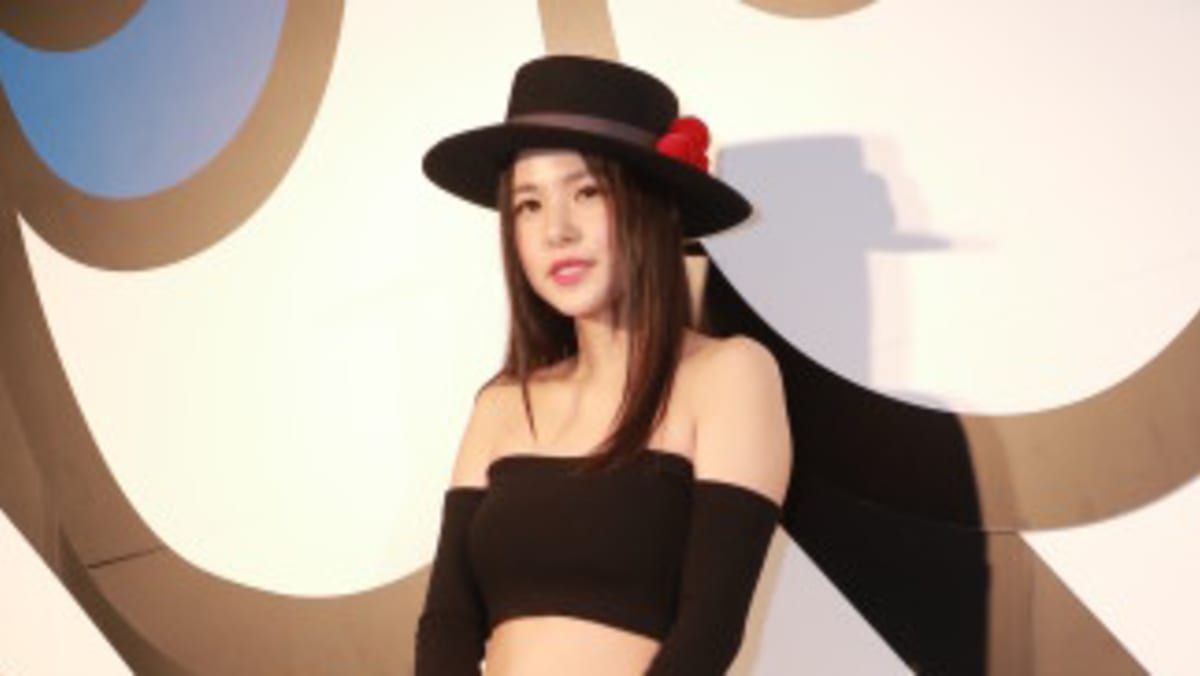 Jay Rin Jay Park and Hyo-rin Min Visit Hong Kong - 8days