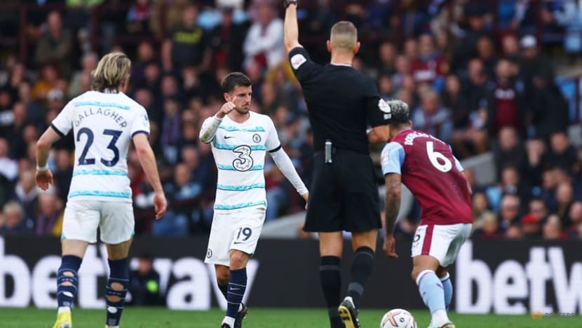Soccer-Chelsea maintain run as Mount scores twice in win at Villa Soccer-Chelsea maintain run as Mount scores twice in win at Villa