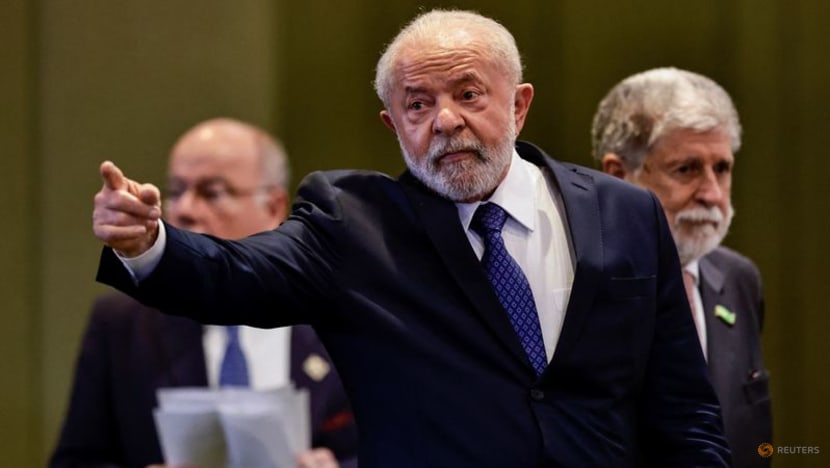 Brazil's Lula discusses Ukraine war, BRICS with South African leader