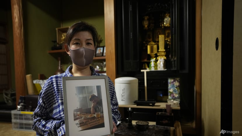 Relatives of COVID-19 dead question Japan's stay-at-home policy Relatives of COVID-19 dead question Japan's stay-at-home policy