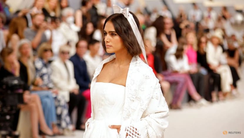 Chanel shows a casual side of haute couture on Paris runway Chanel shows a casual side of haute couture on Paris runway