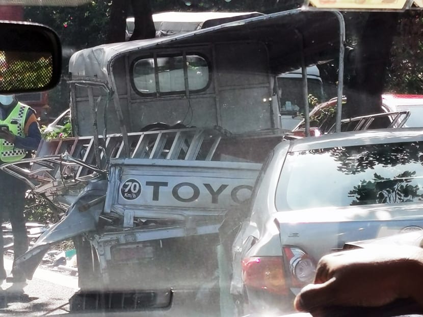 10 taken to hospital after vehicle pile-up on PIE involving trailer truck, cars, lorries 10 taken to hospital after vehicle pile-up on PIE involving trailer truck, cars, lorries