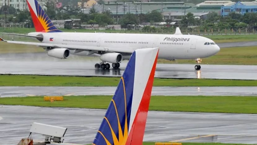 Penerbangan Philippine Airlines 777 mendarat cemas di lapangan terbang Los Angeles