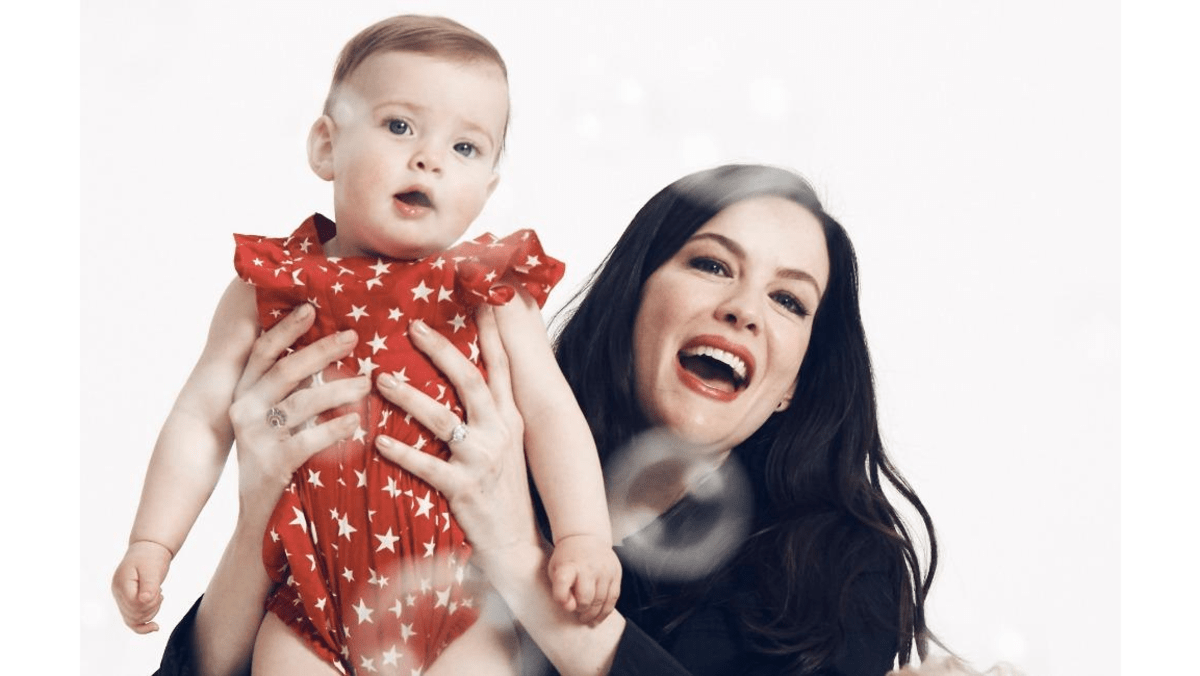 Liv Tyler thinks parenting is beautiful 8days(02)