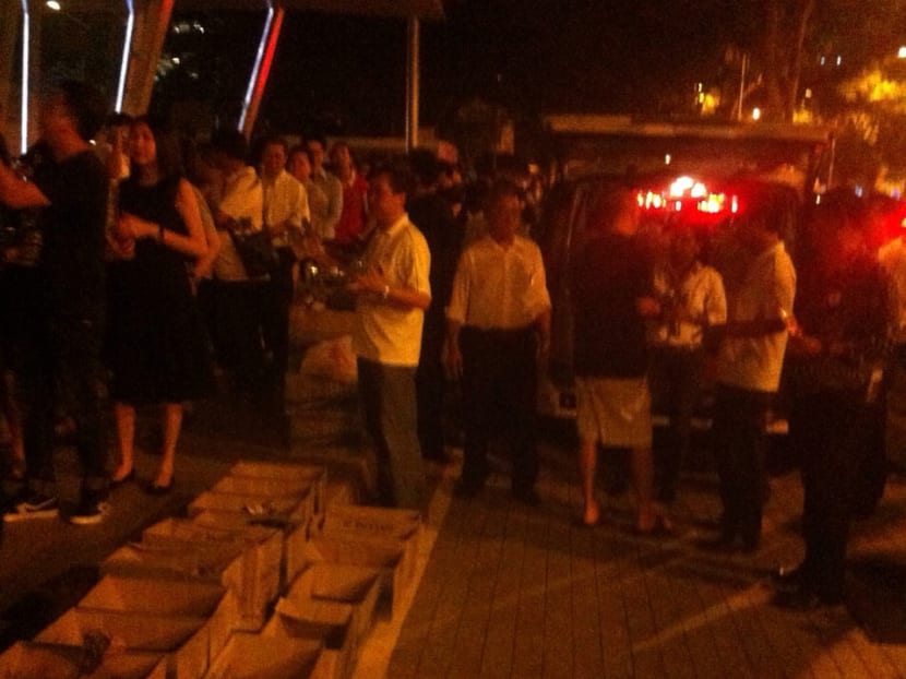 Growing lines to pay respects to Mr Lee Kuan Yew prompt acts of kindness Growing lines to pay respects to Mr Lee Kuan Yew prompt acts of kindness