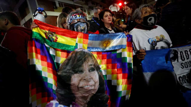 阿根廷副总统克里斯蒂娜差点被枪杀