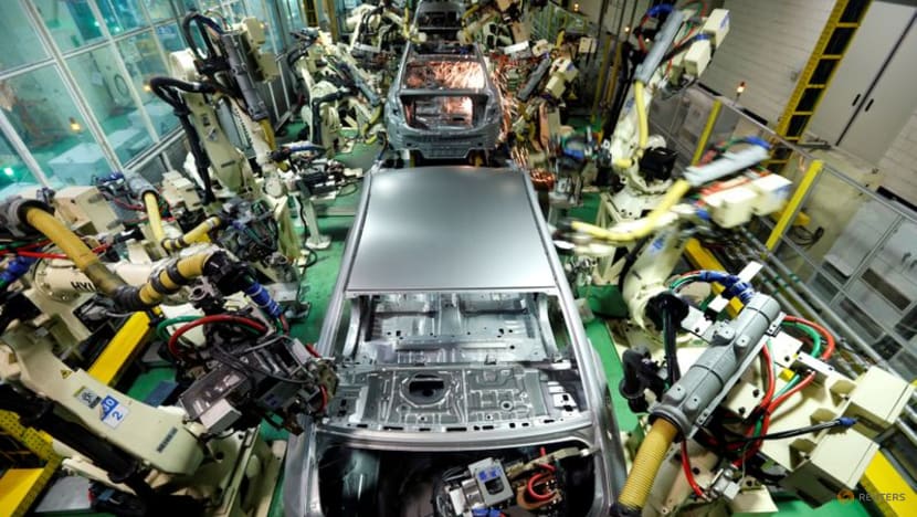 S Korea Sept factory output shrinks as auto chip shortage bites S Korea Sept factory output shrinks as auto chip shortage bites