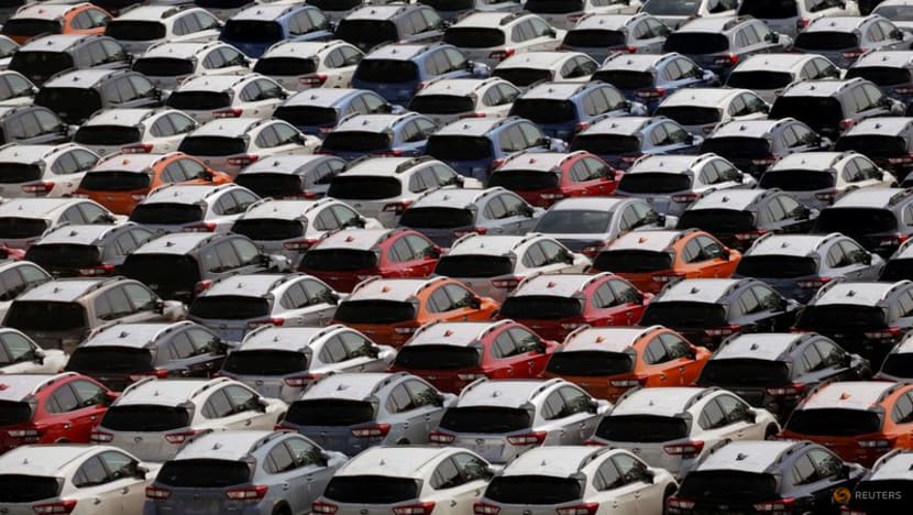 Japan's auto sales slump clouds prospects of consumption rebound Japan's auto sales slump clouds prospects of consumption rebound