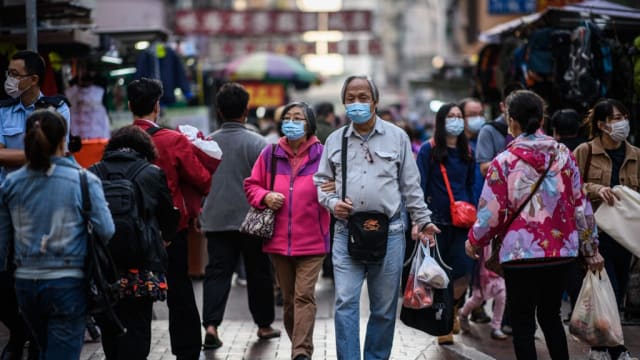香港新增251起病例 又两人病逝