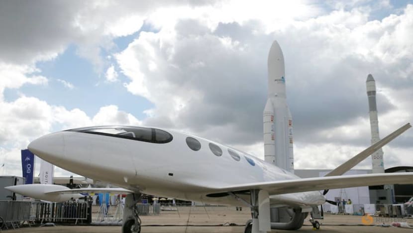 Commentary: Air travel’s huge carbon footprint and its climate-friendlier alternatives Commentary: Air travel’s huge carbon footprint and its climate-friendlier alternatives