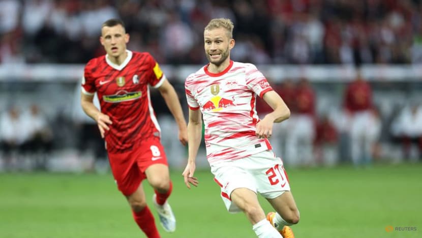 Bayern sign Austrian midfielder Laimer on free transfer