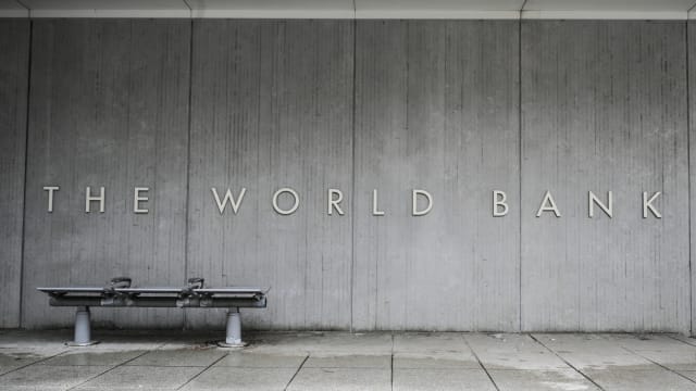 世界银行暂停援助阿富汗