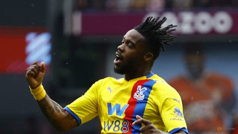 Schlupp makes Palace point at Villa Schlupp makes Palace point at Villa