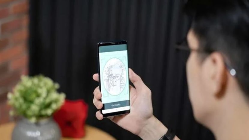 Teknologi pengecaman wajah mudahkan pemegang SingPass daftar khidmat perbankan digital DBS Teknologi pengecaman wajah mudahkan pemegang SingPass daftar khidmat perbankan digital DBS