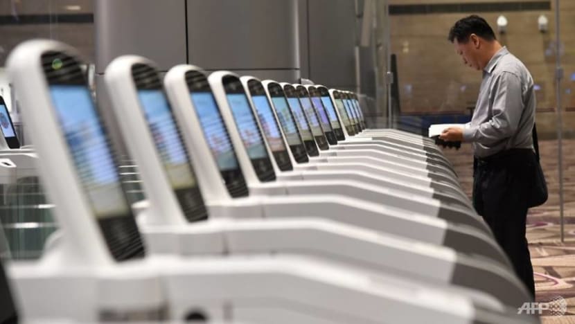 Electronic arrival card trial extended to more visitors to Singapore Electronic arrival card trial extended to more visitors to Singapore