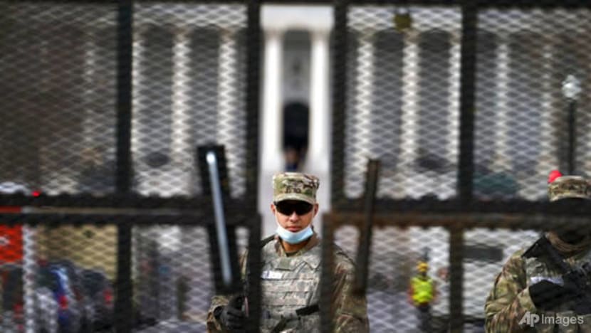 US state capitals brace for violent protests as crowds remain thin US state capitals brace for violent protests as crowds remain thin