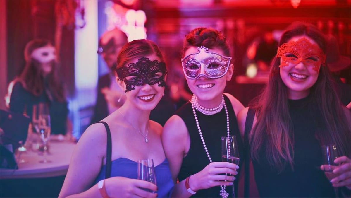 Dinner dance on sale outfits
