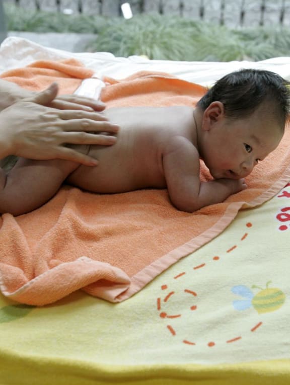 Your Say: Safe for babies to receive ‘gentle’ chiropractic care Your Say: Safe for babies to receive ‘gentle’ chiropractic care
