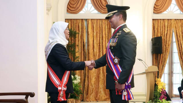 印尼前三军总长获颁我国军事最高荣誉勋章