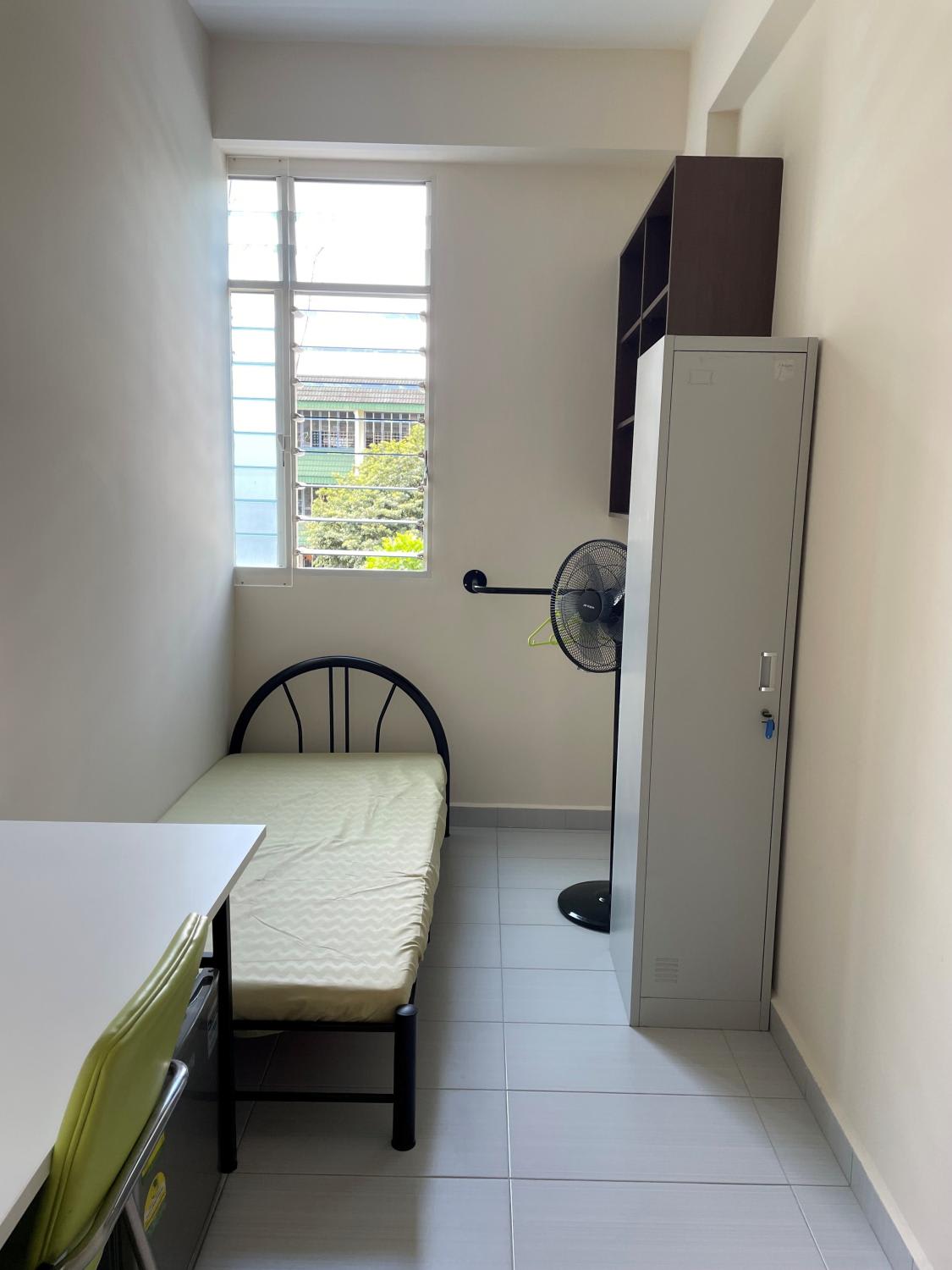 bedroom_hdb_rental.jpg