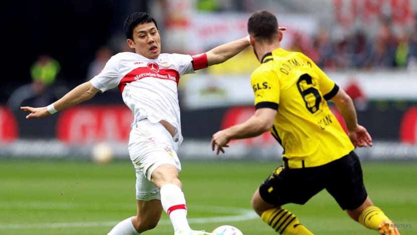 Liverpool sign Japan midfielder Endo from Stuttgart